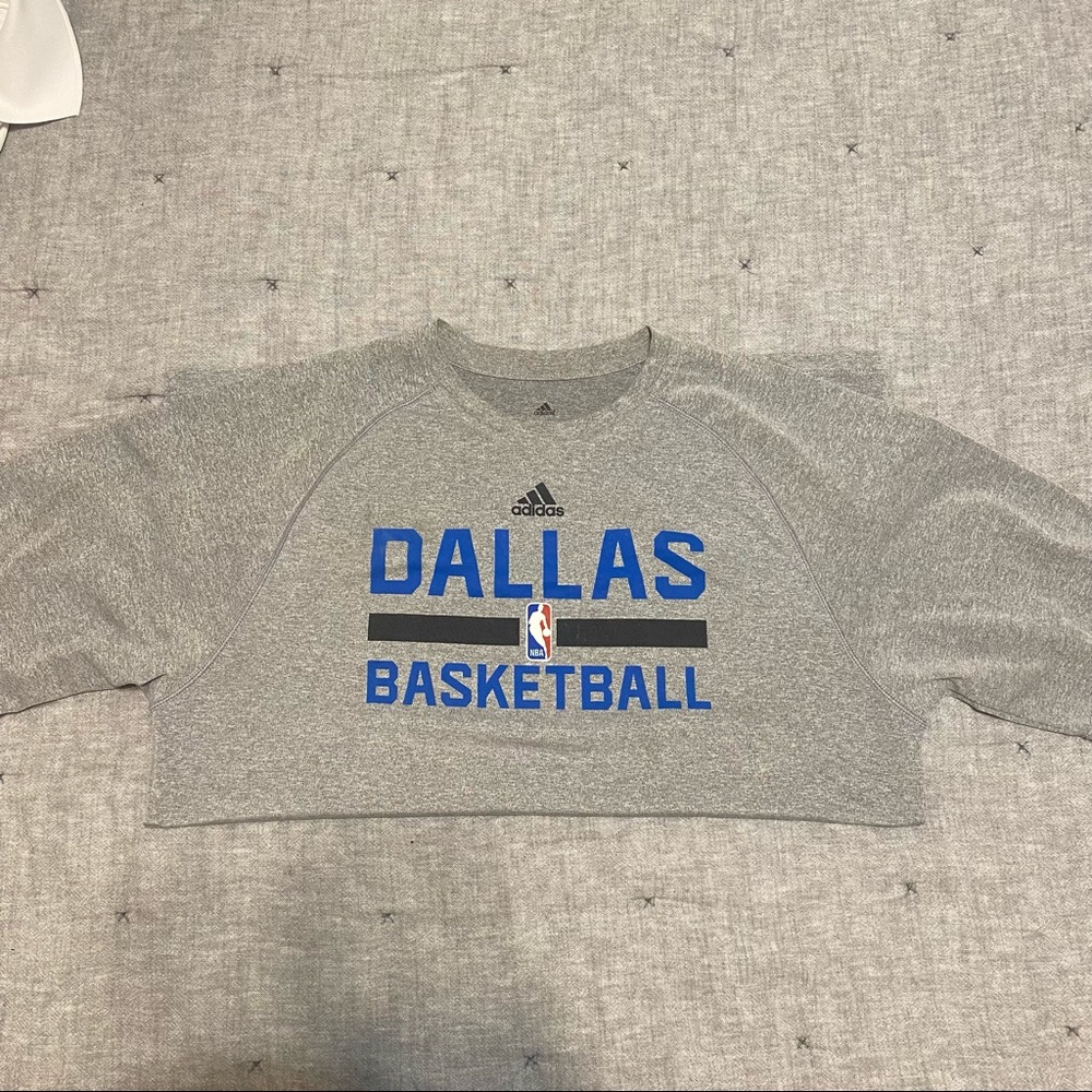 Adidas Men’s Dallas Mavs Tshirt